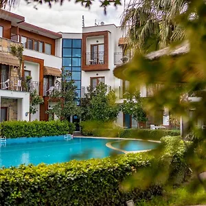 Hotel Liona &